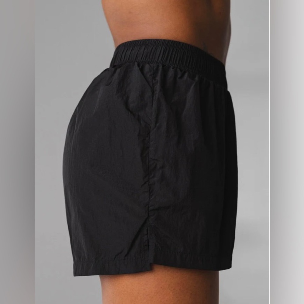 Vitality | Surface Run Short - Midnight (L)
